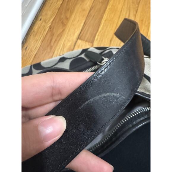 Coach Legacy Signature C Duffle Hobo Bag Tote Purse Black logo shoulder bag - Picture 8 of 12